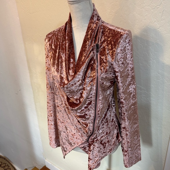 Blank NYC Crushed Velvet Asymmetrical Moto Jacket Pink Size M - Picture 13 of 13